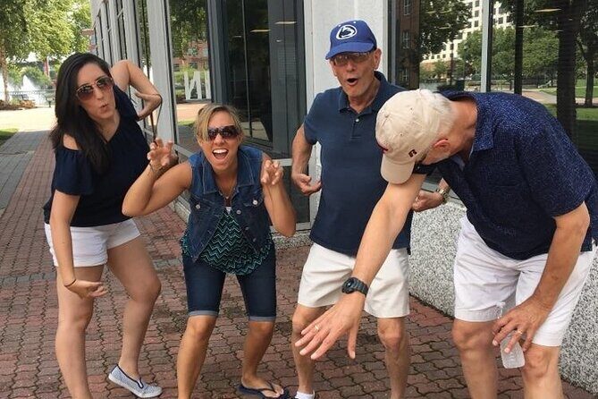 Scavenger Hunt in Buffalo by Wacky Walks - Who This Tour is Perfect For