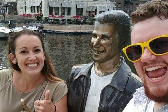 Scavenger Hunt in Milwaukee by Wacky Walks - What’s Included and Whats Not