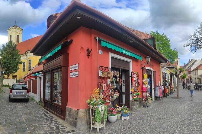 Scenic Danube River bend hills & the Art Town: Private Car Tour - Flexibility & Personalization