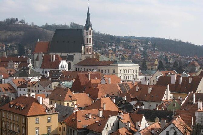 Scenic Private Transfer from Passau to Prague in a Sanitized Car - FAQs