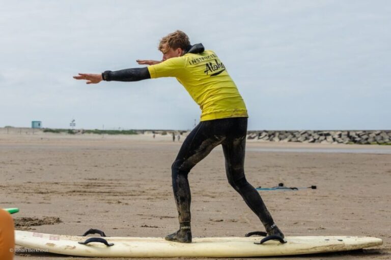 Scheveningen Beach: 1,5-Hour Surf Experience for Adults - What to Expect During the Surf Lesson