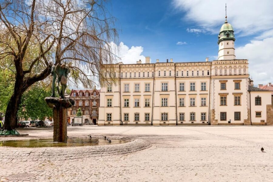 Schindler's Factory & Kazimierz Jewish Quarter Tour - Practical Tips for Your Visit