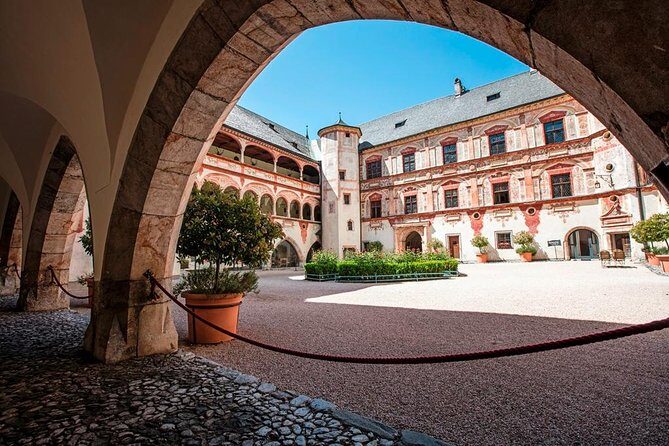 Schloss Tratzberg  Hörspielführung - Who Will Love This Tour?
