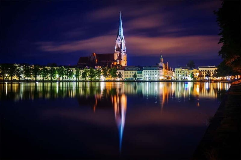Schwerin - Private Tour of the Castle Exteriors & Cathedral - Who Will Appreciate This Tour?