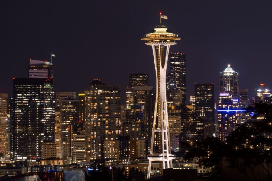 Seattle: Scenic Night Tour with Space Needle & Skywheel - A Closer Look at the Itinerary