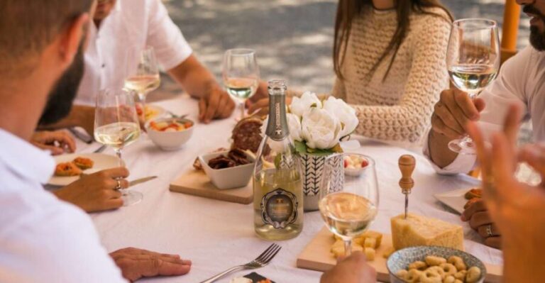 Secret journey between prosecco, lugana and white wines - Why This Tour Offers Good Value