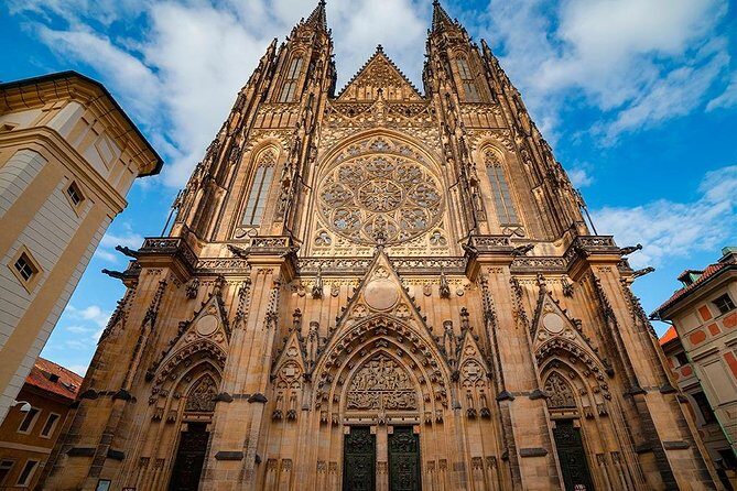 Self-Guided Audio Tour - Prague Castle District - An In-Depth Look at the Prague Castle District Audio Tour