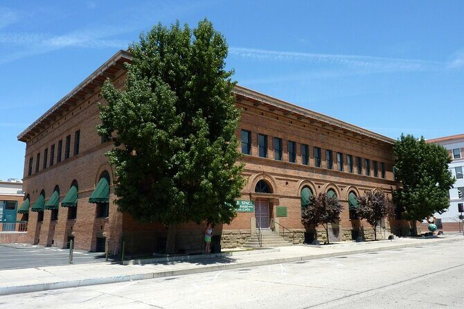 Self-Guided Bakersfield Scavenger Hunt: Resilient Bakersfield - Exploring Bakersfield Through Play and Discovery