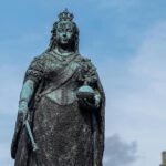 Self-Guided Walking Tour of Windsor Town with Mobile App - Exploring Windsor & Eton: A Detailed Review