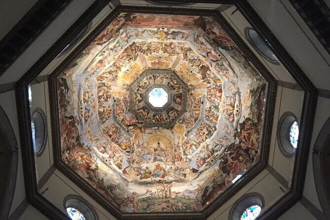 Semi private tour: Guided tour of the Cathedral and entrance to the Dome - Who Should Consider This Tour