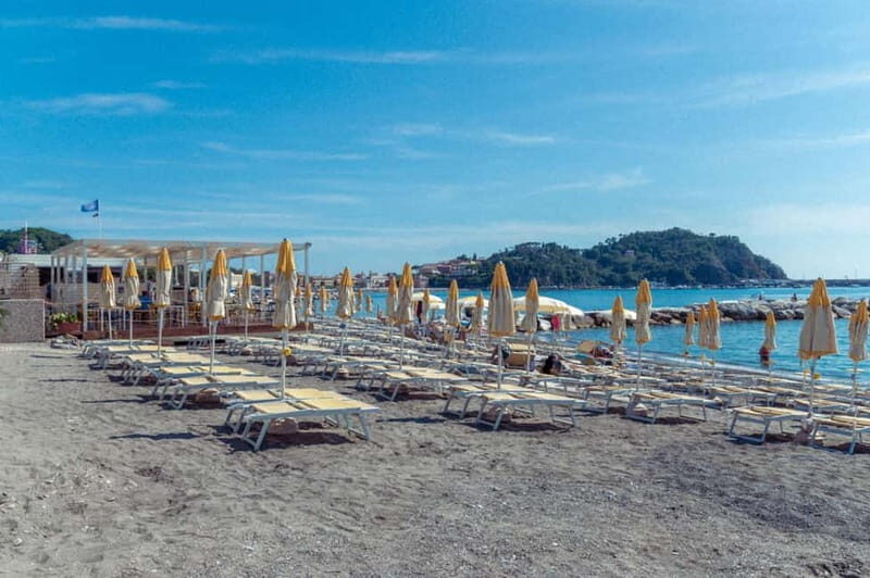 Sestri Levante: Beach day with sunbeds and umbrella - sector 3 - An In-Depth Look at the Sestri Levante Beach Experience