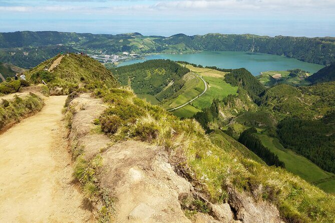 Sete Cidades / Lagoa do Fogo - Full Day Tour - A Deep Dive into the Full-Day Adventure
