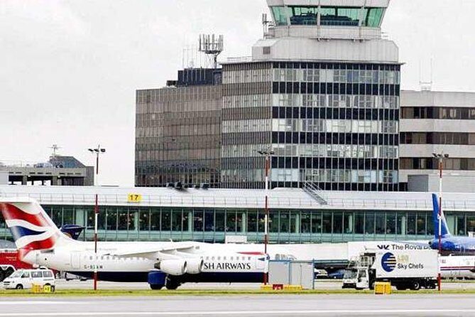 Shared Shuttle London Arrival Transfer - Airport to Hotel / Accommodation - Navigating the Details of Your Arrival Transfer