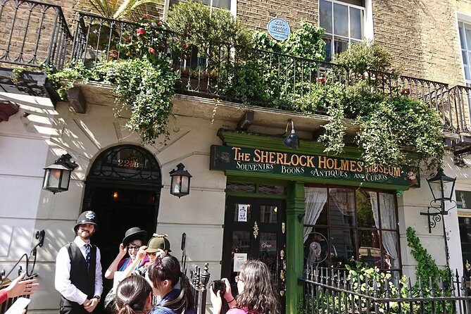 Sherlock Holmes Private Guided Tour - BBC Series & Traditional Locations - FAQs