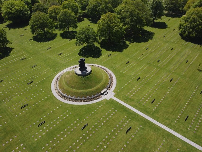 Shore excursion Normandy Private Tour with a Licensed Guide - Detailed Breakdown of the Itinerary