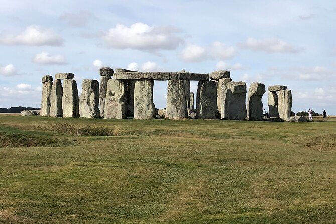 Shore Excursion Stonehenge & Salisbury Cathedral (Magna Carta) - An In-Depth Look at the Tour Experience