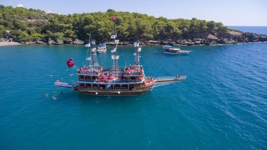 Side: Blue Laguna Boat Tour with Free Lunch & Drinks - An In-Depth Look at the Blue Laguna Boat Tour