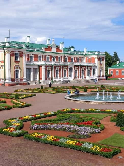 Sightseeing tour "Around Tallinn in 3 hours" - The Sum Up: Who Will Love This Tour?