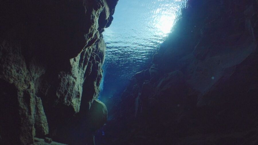 Silfra: Diving Between Tectonic Plates - Who Will Love This Tour?