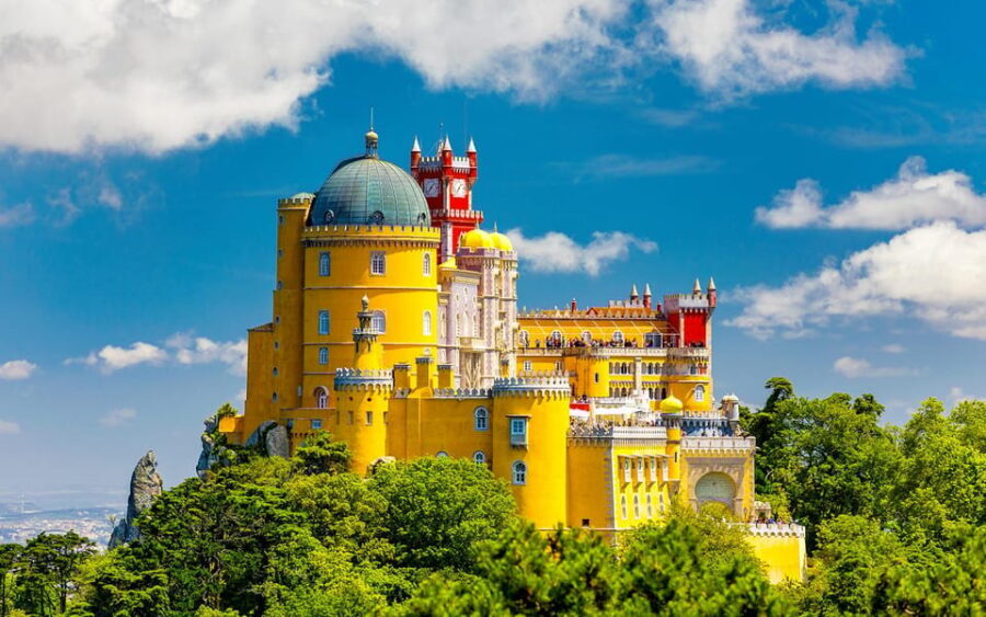 Sintra, Cabo da Roca & Cascais Private Tour (Up to 6 Pax) - The Moorish Castle and Scenic Marvels