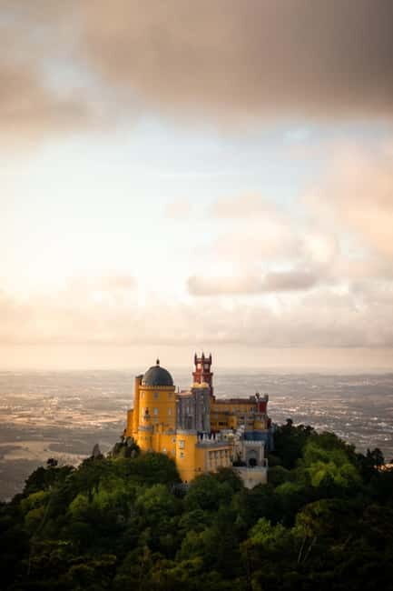 Sintra: Guided History & Highlights Tuk-Tuk Tour with Pastry - Who Should Consider This Tour?