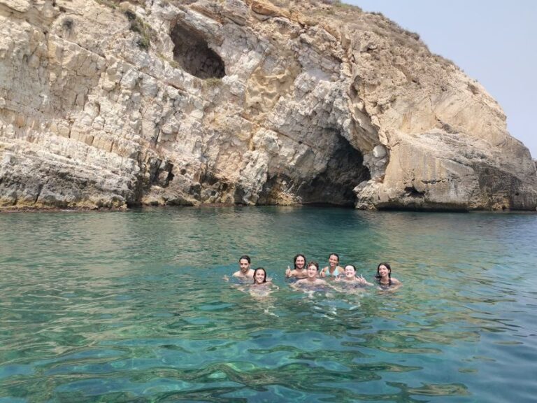 Siracusa: 2h ortigia+grotte marine+frutta+prosecco+snorkelin - Frequently Asked Questions