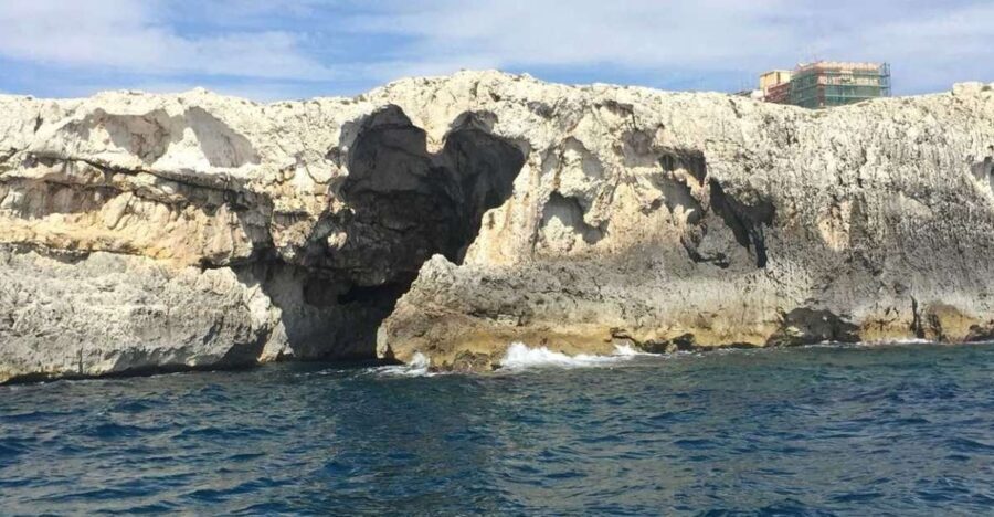 Siracusa: Ortygia Island Boat Tour with Grotto Visit - A Deep Dive into the Siracusa Boat Tour