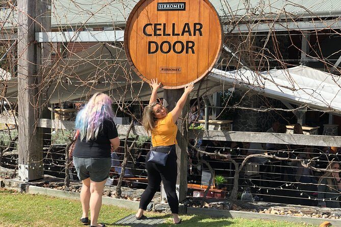 Sirromet Winery 3 Course Lunch, Tour, Tastings and Transfers - Who Will Enjoy This Tour?