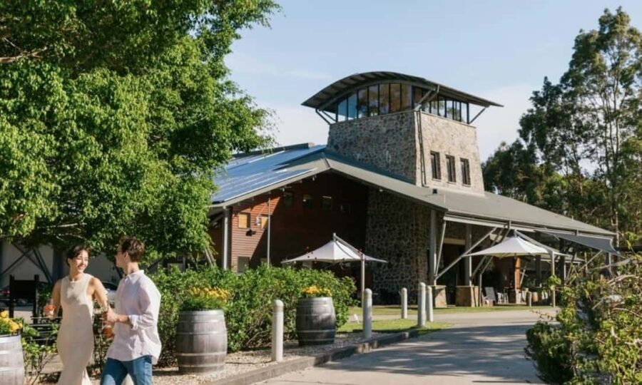 Sirromet Winery A Petit Pairing - Discovering Sirromet Winery: Location and Setting
