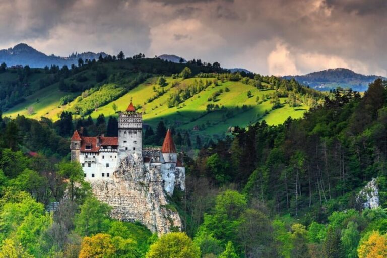 Skip-the-Line at Bran Castle with Guided Tour - A Deep Dive into the Bran Castle Guided Tour