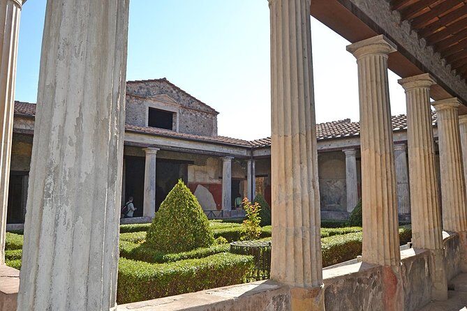 Skip-the-line Exclusive Private Full-Day Complete Ancient Pompeii Guided Tour - An In-Depth Look at What You Can Expect
