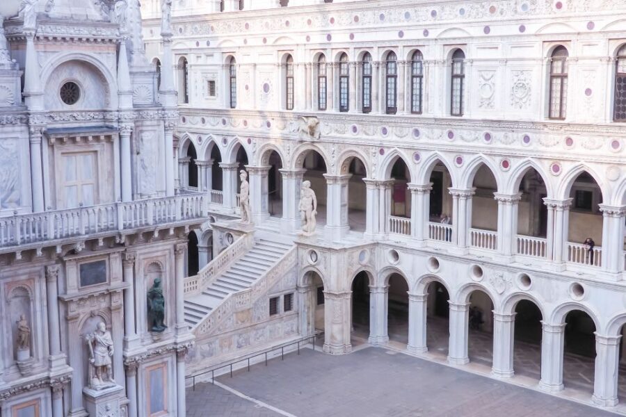 Skip-the-Line Guided Tour of Doge's Palace - How the Tour Works: Logistics and Practical Details