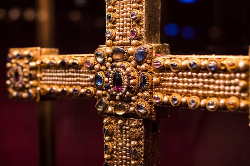 Skip-the-line Imperial Treasury Vienna Private Guided Tour - Analyzing the Cost and Experience