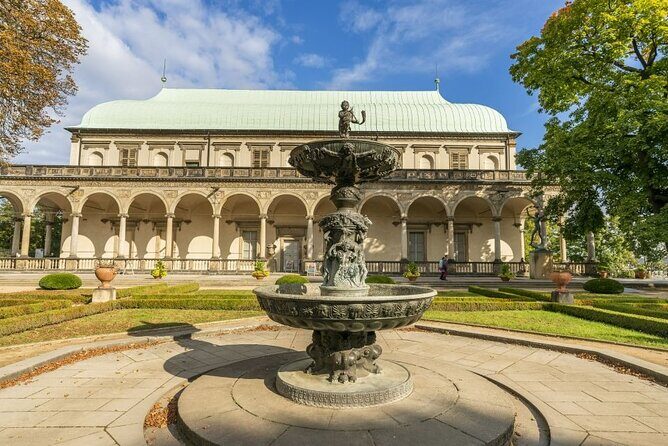 Skip the line: Prague Castle Interiors Tour with Local Guide - In-Depth Look at the Itinerary