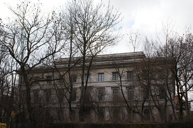 Small-Group 2-Hour Munich and The Third Reich Walking Tour - Practical Details & Tips