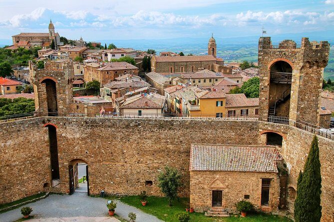 Small group Brunello di Montalcino Wine Tour from Siena - An In-Depth Review of the Brunello di Montalcino Wine Tour