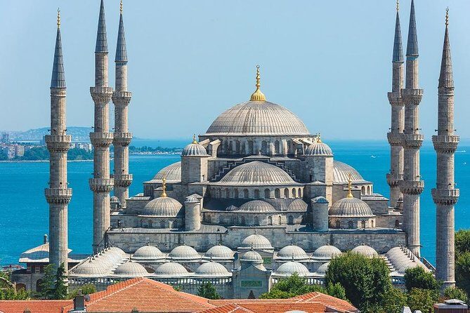 Small Group Istanbul Full-Day Shore Excursion: Hagia Sophia, Topkapi Palace, Blue Mosque, Hippodrome and Grand Bazaar - What to Expect from the Experience