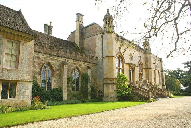 Small-Group to Bath, Lacock, Avebury and Stonehenge from London - Transportation & Practicalities