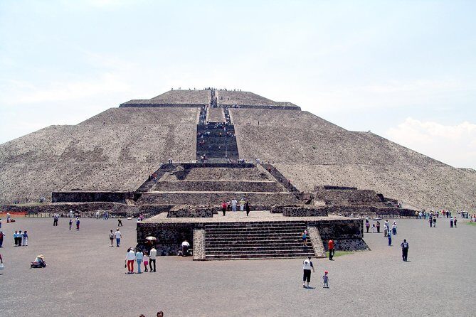 Small VIP Group: Teotihuacan Pyramids and Shrine of Guadalupe with lunch - Who Should Consider This Tour