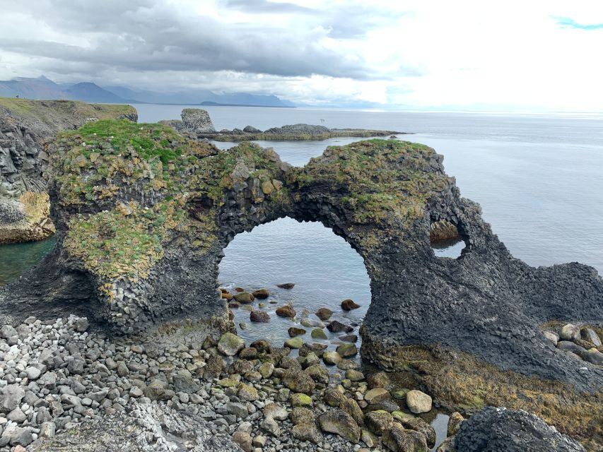 Snæfellsnes, private Super Jeep - Discovering the Snaefellsnes Peninsula in a Private Super Jeep