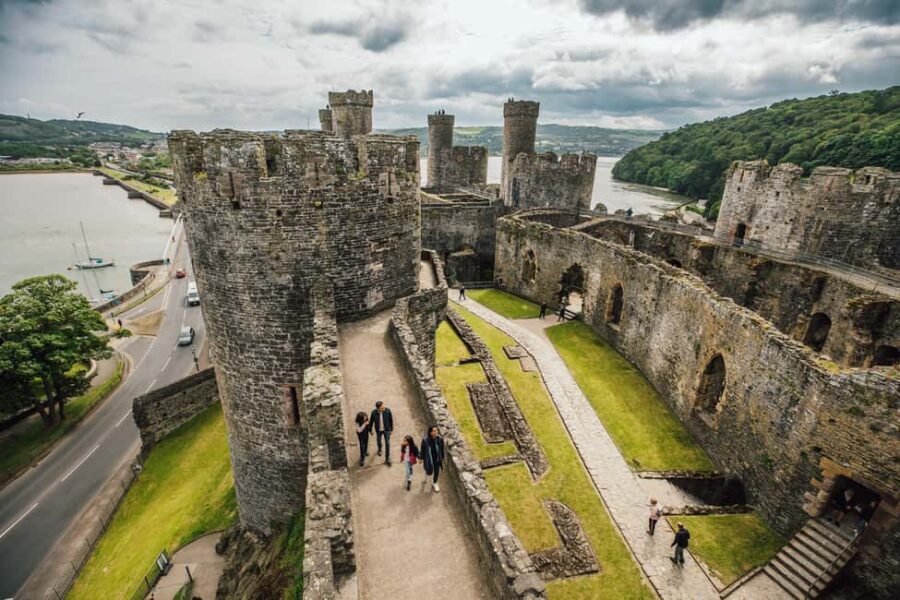 Snowdonia, North Wales, and Chester from Manchester - The Experience of Transportation and Group Size