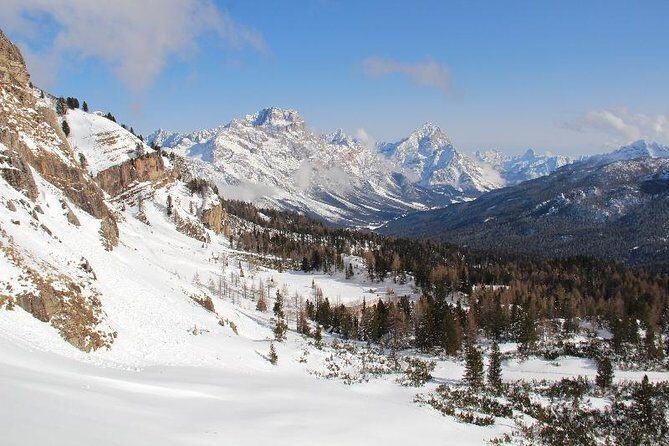 Snowshoeing in Cortina d'Ampezzo - An In-Depth Look at the Snowshoeing Experience