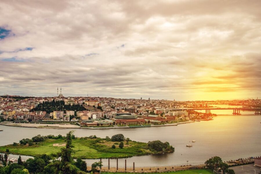 Soap Opera tour: Golden Horn via Public Ferry  Half Day - An In-Depth Look at the Soap Opera Tour of the Golden Horn