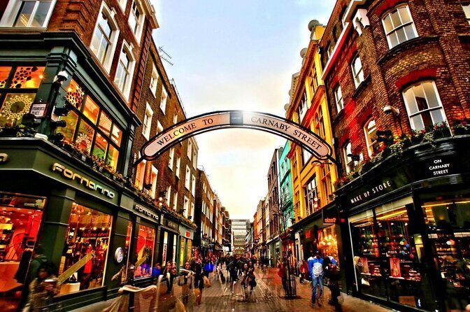 Soho Instagram Self-Guided Walking Tour - Top Photo Spots - Detailed Breakdown of the Itinerary