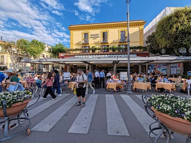 Sorrento:Art walkin'Tour free local Tastings & local Pizza - Authentic Experiences and Practical Tips