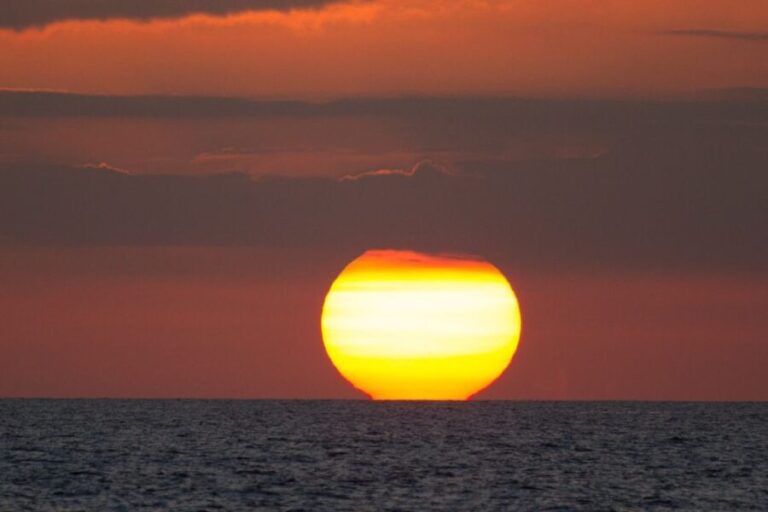 South Maui Sunset & Celestial Cruise - An In-Depth Look at the South Maui Sunset & Celestial Cruise