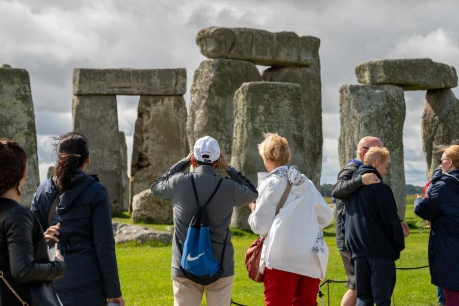 Southampton: Cruise Transfer to London via Stonehenge - A Detailed Look at the Experience