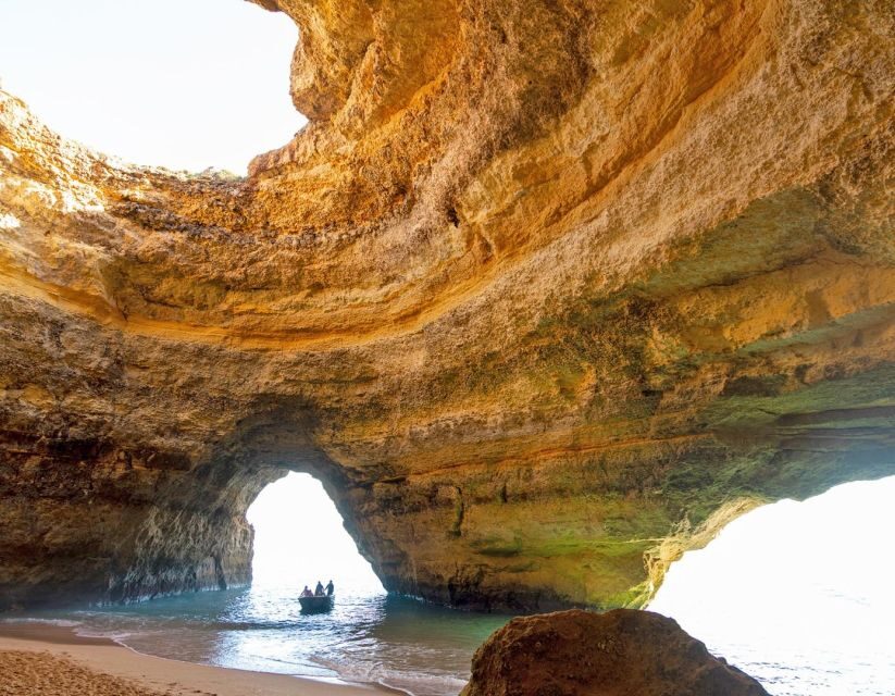 Special 2 Hours Tour to Benagil Cave From Armação de Pêra - Visiting the Iconic Benagil Cave