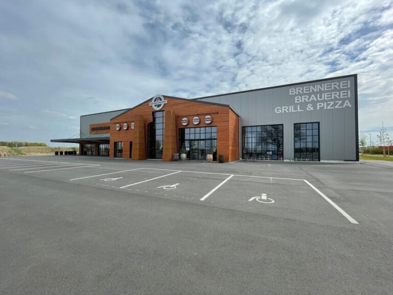 Special tour XL with guide! - A Closer Look at the Tour Experience