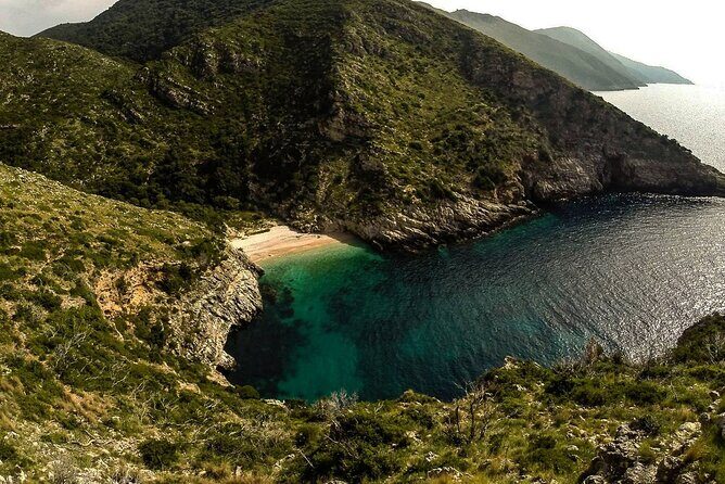Speed Boat Tour to Secret Beaches - A Deep Dive into the Speedboat Experience